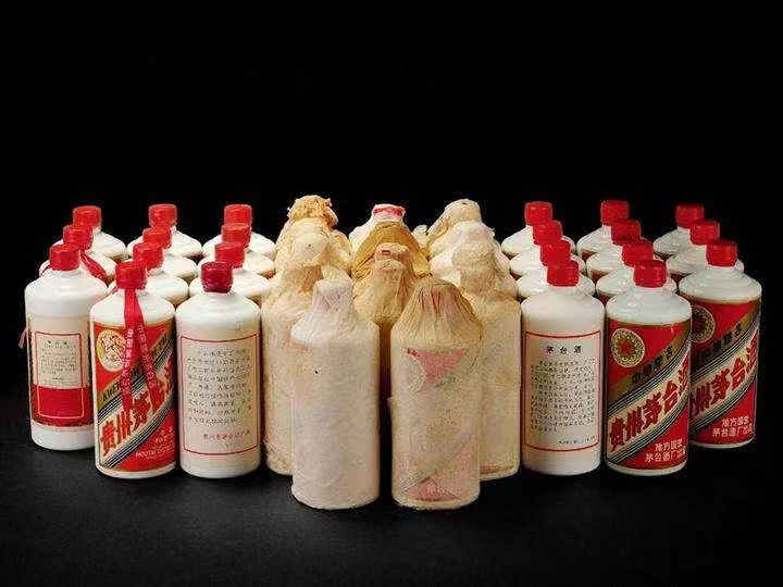 石龙日照岚山回收酒价格哪里回收(附近上门回收茅台酒）?